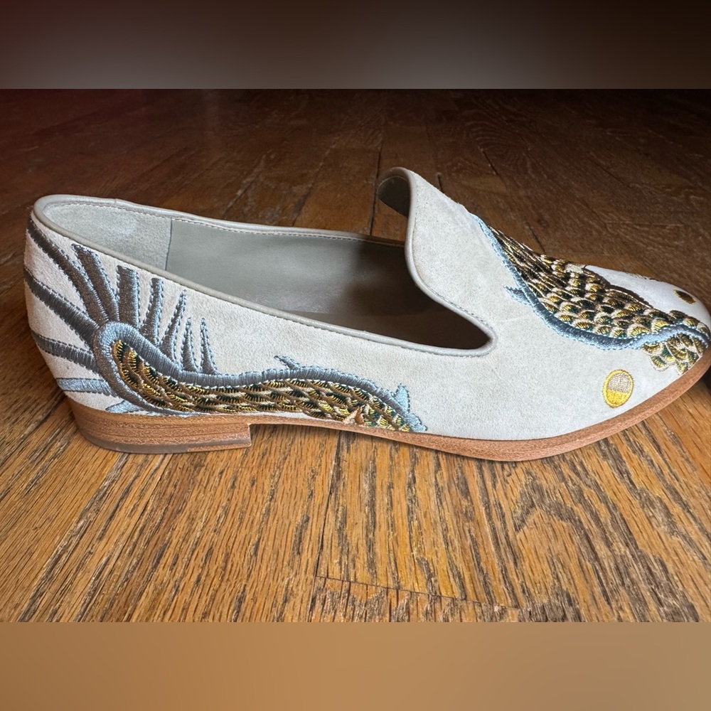 Johnny Was
Dragon-Embroidered Suede Smoking Loafers Women’s size 8 - Picture 7 of 11